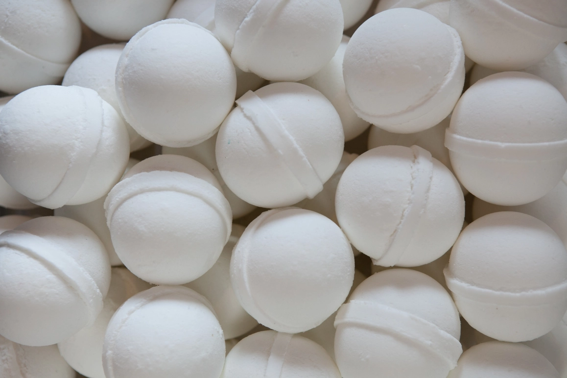 Coconut Milk - Bath Bomb