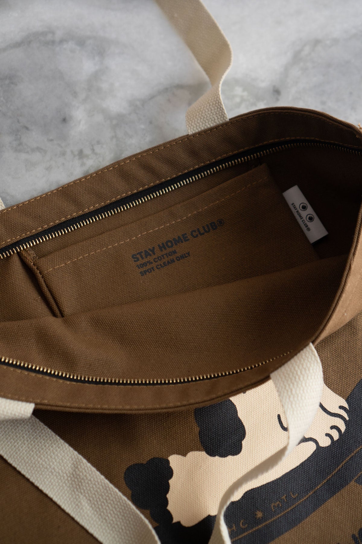 Overreact XL Zipper Tote