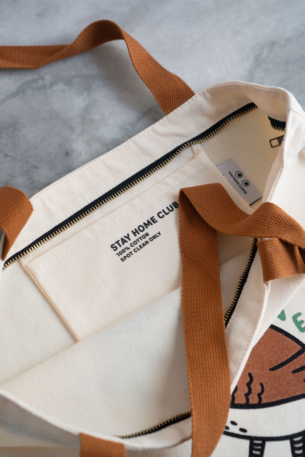 Little Treat XL Zipper Tote