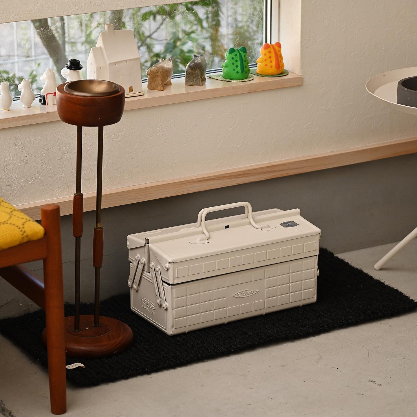 ST-350 Cantilever Toolbox - White