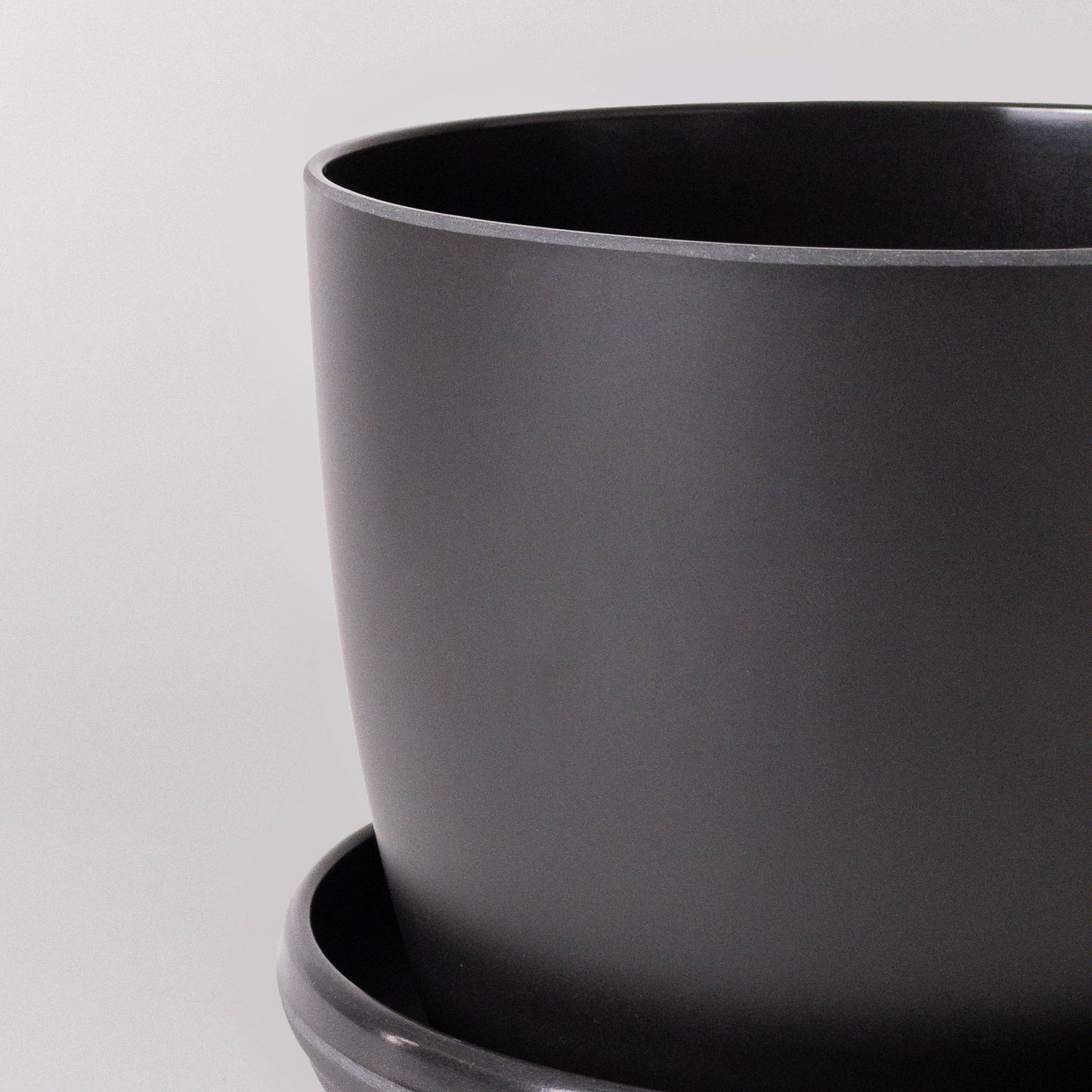 5" Planter : White Fiber