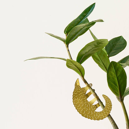 Pangolin - Plant Animal